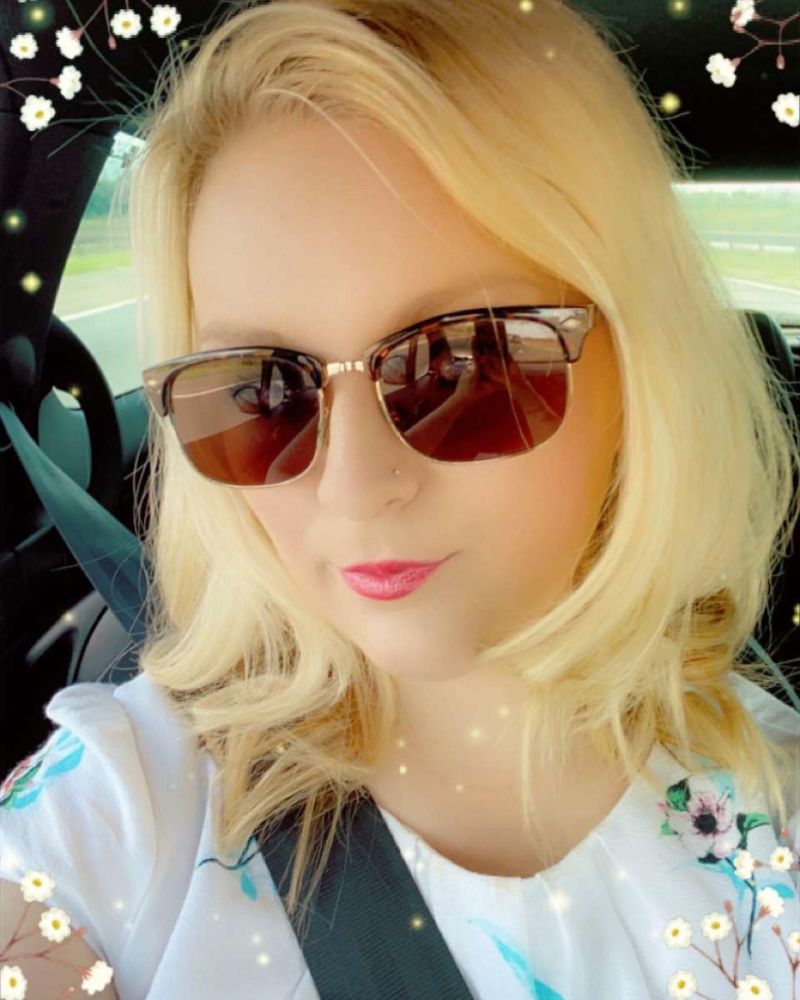 snowdropblondie