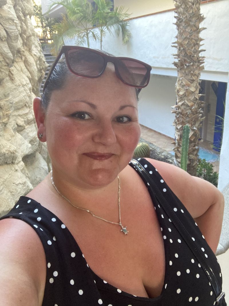 Redcheeks82